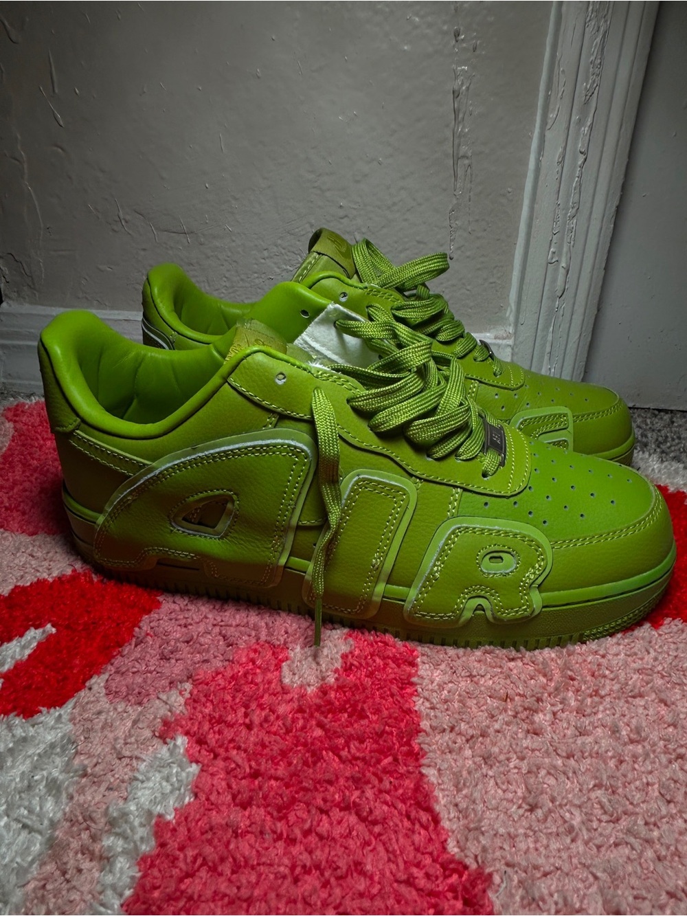 Nike Men’s Neon Green Panelled Sneakers